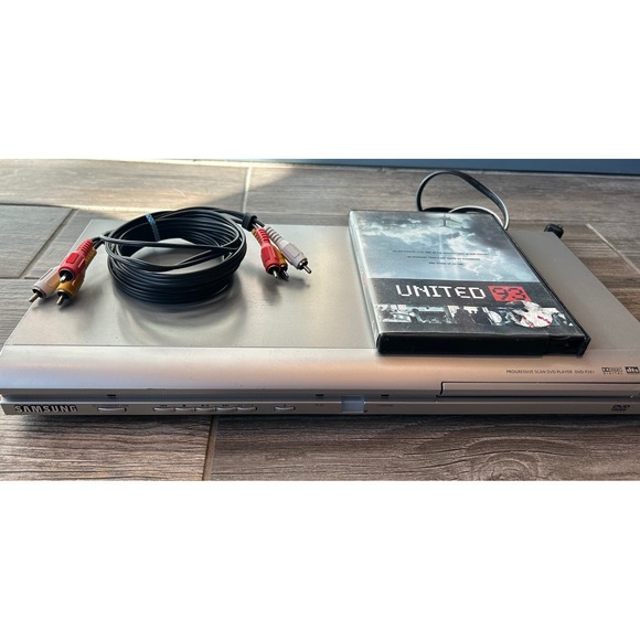 Samsung DVD-P241 Progressive Scan DVD Player Dolby DTS w cables Tested & Working - Picture 7 of 7